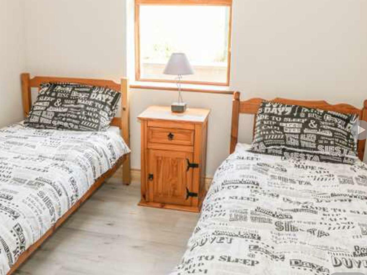Reek View - Two Bedroom Cottage Westport Exterior photo